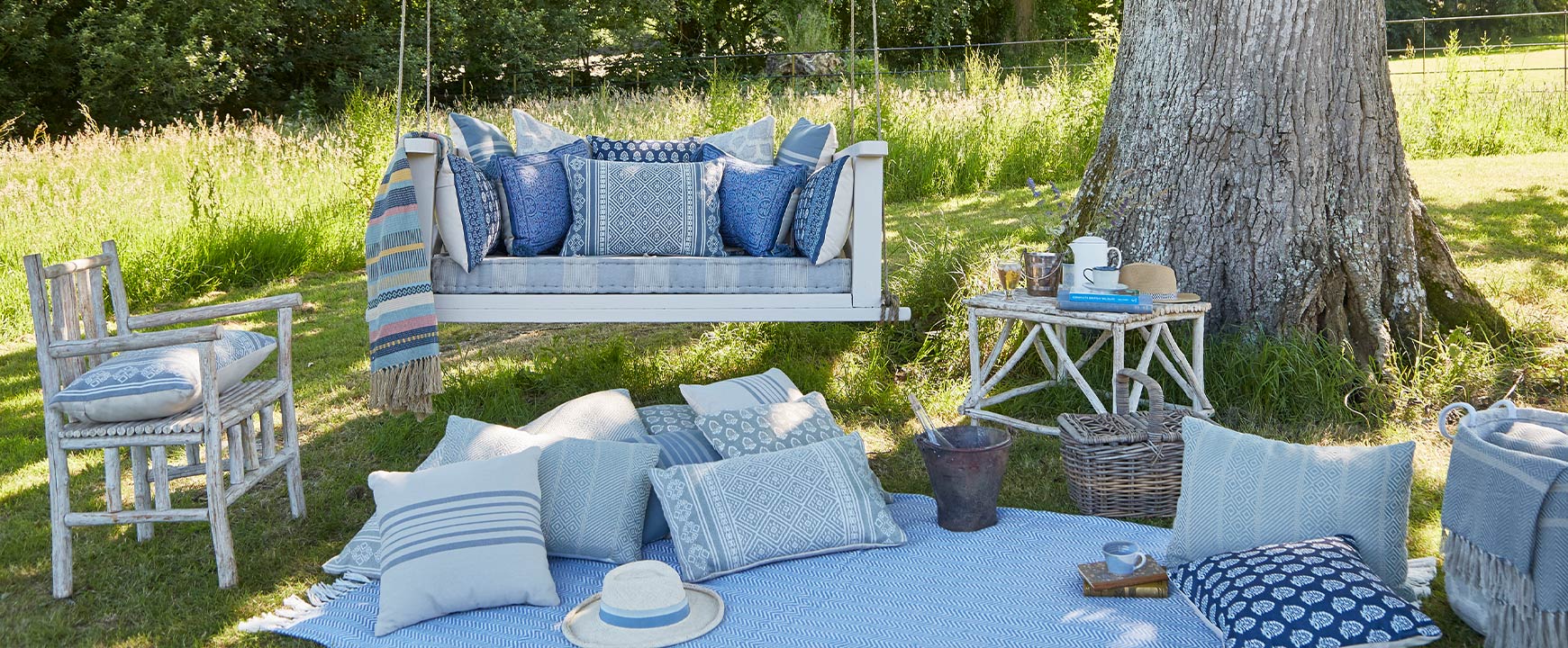 Outdoor patio 2025 throw blankets